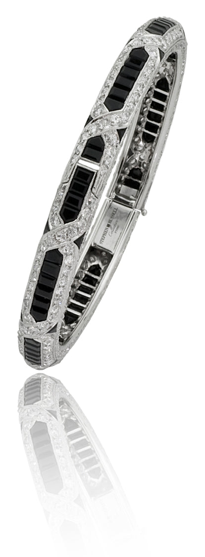 Pearl Black Onyx Bangle Bracelet Ivory White Freshwater - Etsy | Gemstone  chip beads, Gemstone chips, Bangle bracelets